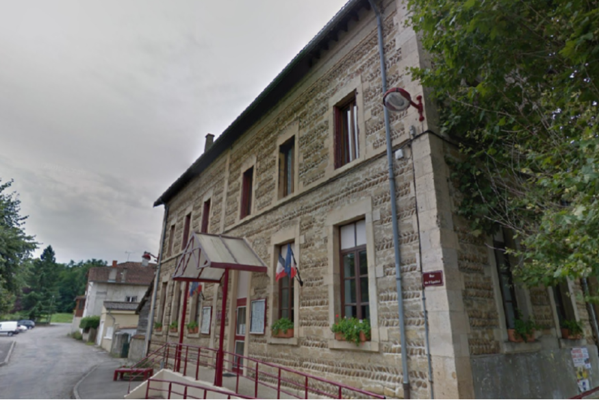 [MISE A JOUR] Rave party terminée à Cour-et-Buis